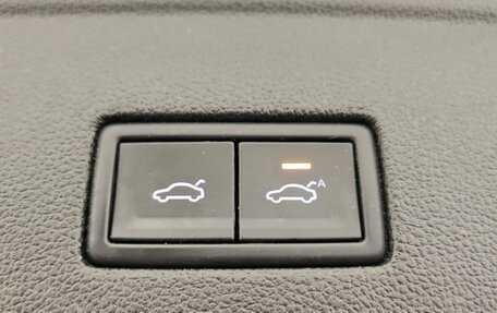 Volkswagen Touareg III, 2018 год, 4 470 000 рублей, 22 фотография