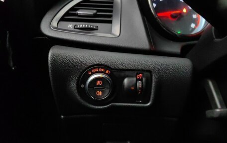 Opel Astra J, 2011 год, 599 000 рублей, 21 фотография