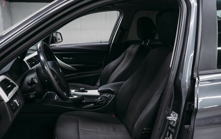 BMW 3 серия, 2018 год, 1 298 000 рублей, 7 фотография