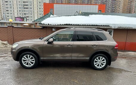 Volkswagen Touareg III, 2014 год, 2 090 000 рублей, 2 фотография