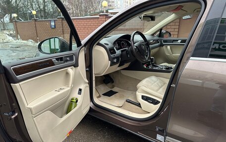 Volkswagen Touareg III, 2014 год, 2 090 000 рублей, 8 фотография