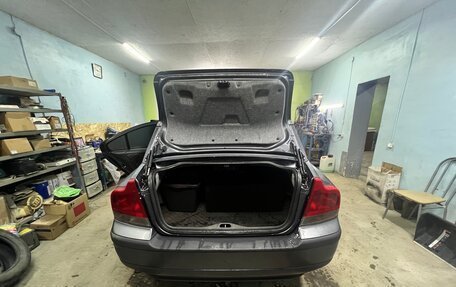 Volvo S60 III, 2003 год, 600 000 рублей, 4 фотография