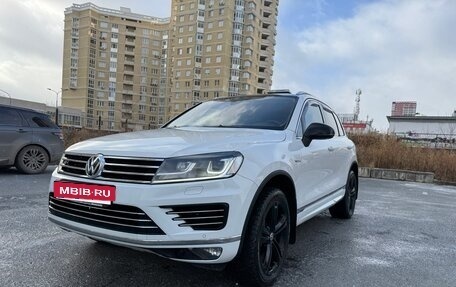 Volkswagen Touareg III, 2017 год, 3 950 000 рублей, 4 фотография