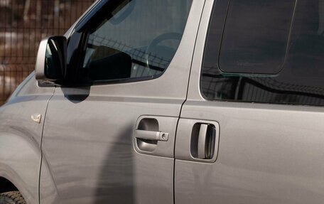 Hyundai Grand Starex Grand Starex I рестайлинг 2, 2011 год, 1 570 000 рублей, 16 фотография