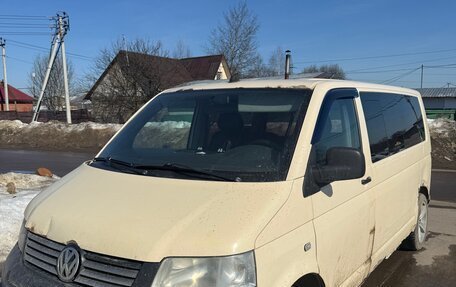 Volkswagen Transporter T5 рестайлинг, 2006 год, 630 000 рублей, 1 фотография