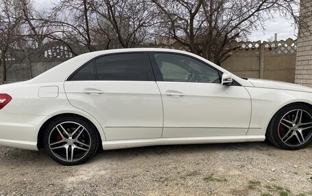 Mercedes-Benz E-Класс, 2011 год, 1 700 000 рублей, 6 фотография