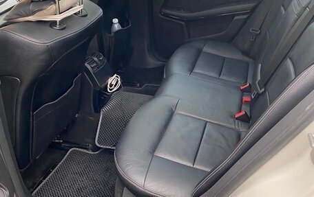 Mercedes-Benz E-Класс, 2011 год, 1 700 000 рублей, 13 фотография