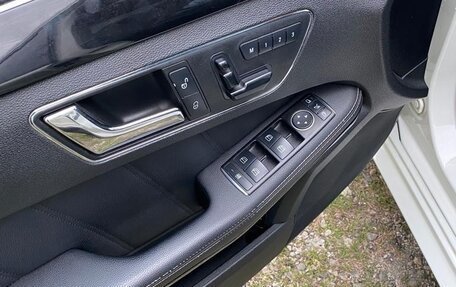 Mercedes-Benz E-Класс, 2011 год, 1 700 000 рублей, 11 фотография