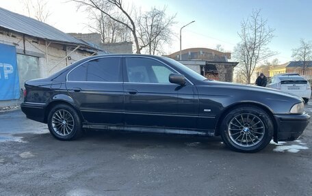 BMW 5 серия, 2003 год, 700 000 рублей, 2 фотография