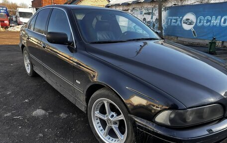 BMW 5 серия, 2003 год, 700 000 рублей, 4 фотография