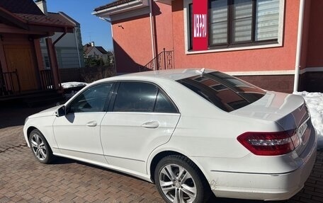 Mercedes-Benz E-Класс, 2012 год, 1 980 000 рублей, 2 фотография