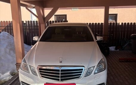 Mercedes-Benz E-Класс, 2012 год, 1 980 000 рублей, 5 фотография