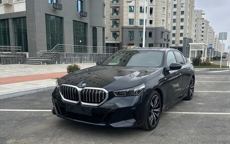 BMW 5 серия, 2024 год, 7 950 000 рублей, 3 фотография