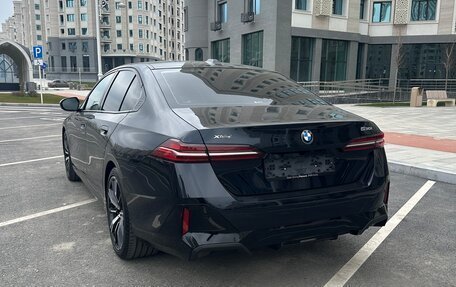 BMW 5 серия, 2024 год, 7 950 000 рублей, 8 фотография