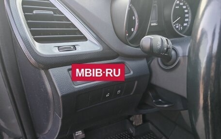 Hyundai Santa Fe III рестайлинг, 2017 год, 2 550 000 рублей, 20 фотография