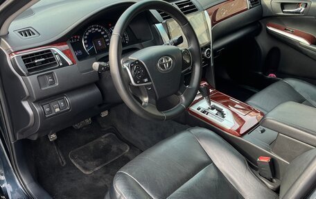 Toyota Camry, 2013 год, 1 900 000 рублей, 6 фотография