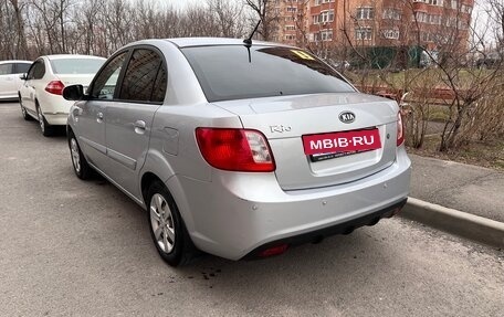 KIA Rio II, 2009 год, 650 000 рублей, 8 фотография