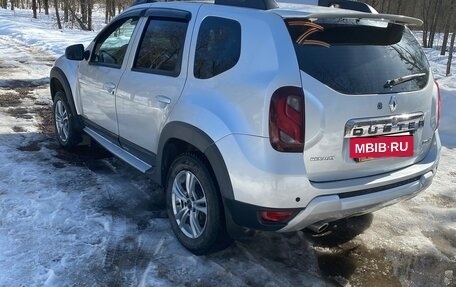 Renault Duster I рестайлинг, 2017 год, 1 100 000 рублей, 3 фотография