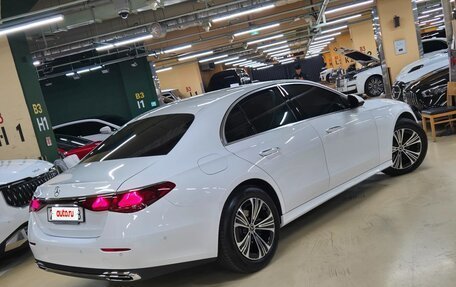 Mercedes-Benz E-Класс, 2024 год, 6 580 000 рублей, 4 фотография