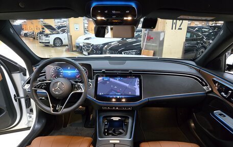 Mercedes-Benz E-Класс, 2024 год, 6 580 000 рублей, 9 фотография