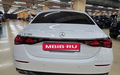 Mercedes-Benz E-Класс, 2024 год, 6 580 000 рублей, 5 фотография