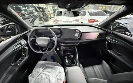 Audi Q5, 2025 год, 8 992 000 рублей, 7 фотография