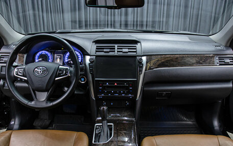 Toyota Camry, 2016 год, 1 698 000 рублей, 14 фотография