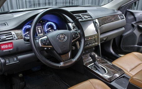 Toyota Camry, 2016 год, 1 698 000 рублей, 16 фотография