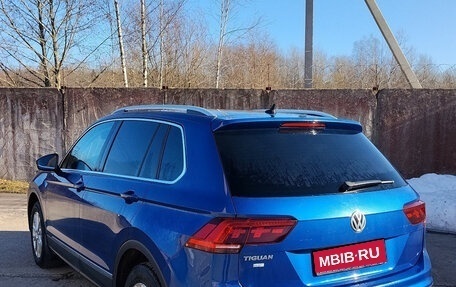 Volkswagen Tiguan II, 2018 год, 2 590 000 рублей, 1 фотография