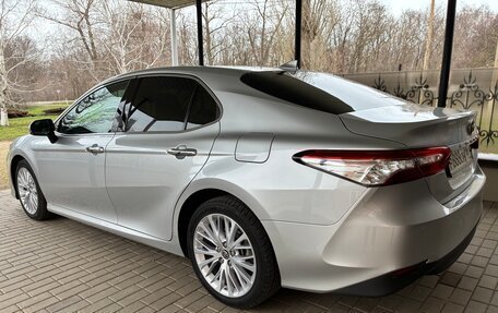 Toyota Camry, 2018 год, 3 050 000 рублей, 5 фотография