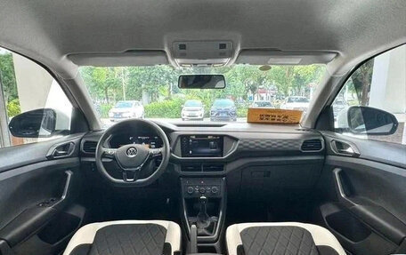 Volkswagen T-Cross I, 2023 год, 1 170 500 рублей, 7 фотография