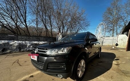 Volkswagen Touareg III, 2014 год, 2 390 000 рублей, 3 фотография