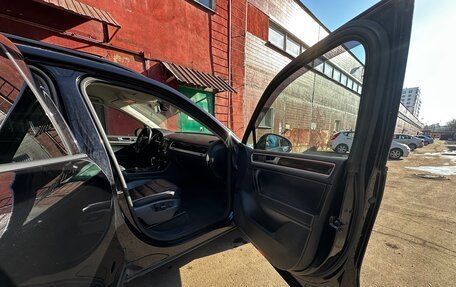 Volkswagen Touareg III, 2014 год, 2 390 000 рублей, 10 фотография