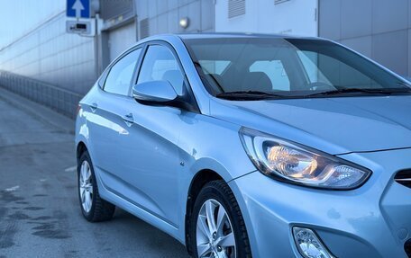 Hyundai Solaris II рестайлинг, 2011 год, 795 000 рублей, 8 фотография