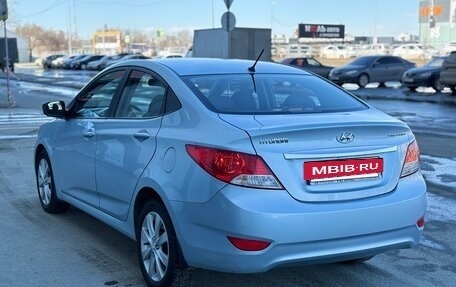 Hyundai Solaris II рестайлинг, 2011 год, 795 000 рублей, 4 фотография