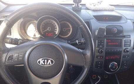 KIA Cerato III, 2010 год, 890 000 рублей, 11 фотография