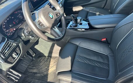 BMW 5 серия, 2021 год, 6 000 000 рублей, 6 фотография