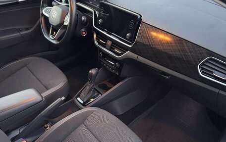 Volkswagen Polo VI (EU Market), 2021 год, 1 650 000 рублей, 7 фотография