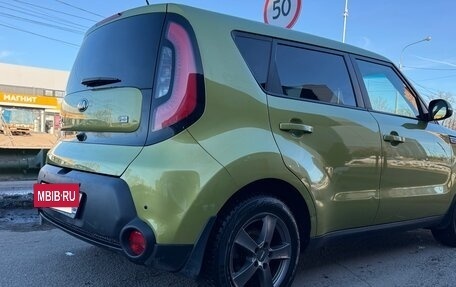 KIA Soul II рестайлинг, 2016 год, 1 250 000 рублей, 26 фотография