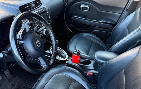 KIA Soul II рестайлинг, 2016 год, 1 250 000 рублей, 32 фотография