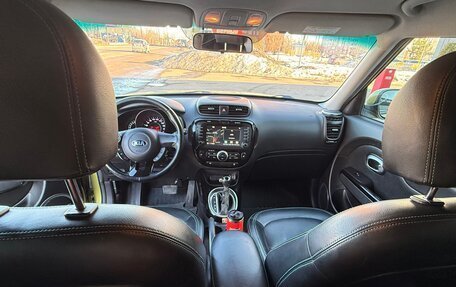 KIA Soul II рестайлинг, 2016 год, 1 250 000 рублей, 34 фотография