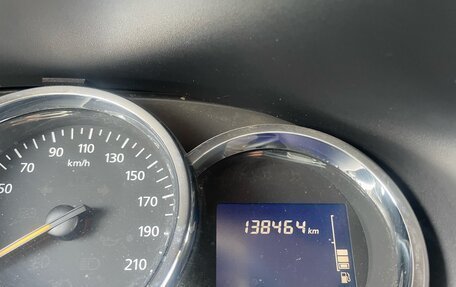 Renault Logan II, 2015 год, 625 000 рублей, 3 фотография