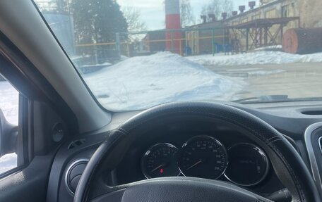 Renault Logan II, 2015 год, 625 000 рублей, 10 фотография