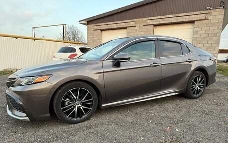 Toyota Camry, 2022 год, 2 830 000 рублей, 6 фотография