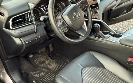 Toyota Camry, 2022 год, 2 830 000 рублей, 5 фотография