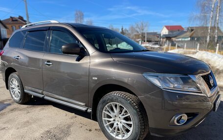 Nissan Pathfinder, 2015 год, 1 939 000 рублей, 2 фотография