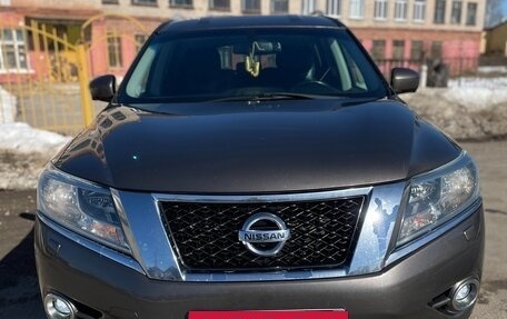 Nissan Pathfinder, 2015 год, 1 939 000 рублей, 11 фотография