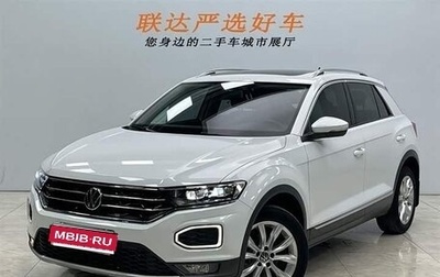 Volkswagen T-Roc I, 2022 год, 1 990 000 рублей, 1 фотография