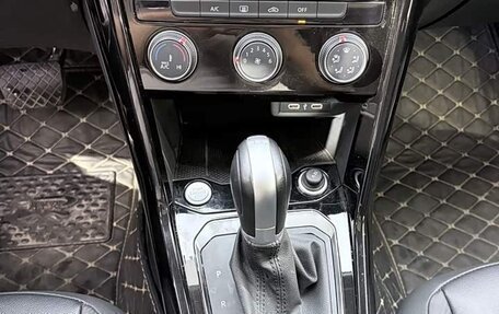 Volkswagen T-Roc I, 2022 год, 2 000 000 рублей, 13 фотография