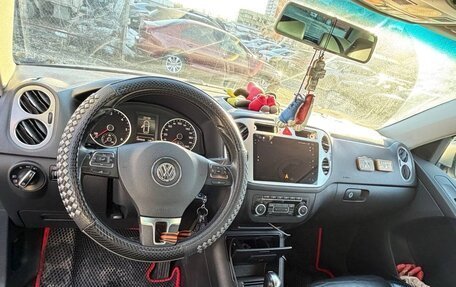 Volkswagen Tiguan I, 2010 год, 950 000 рублей, 10 фотография